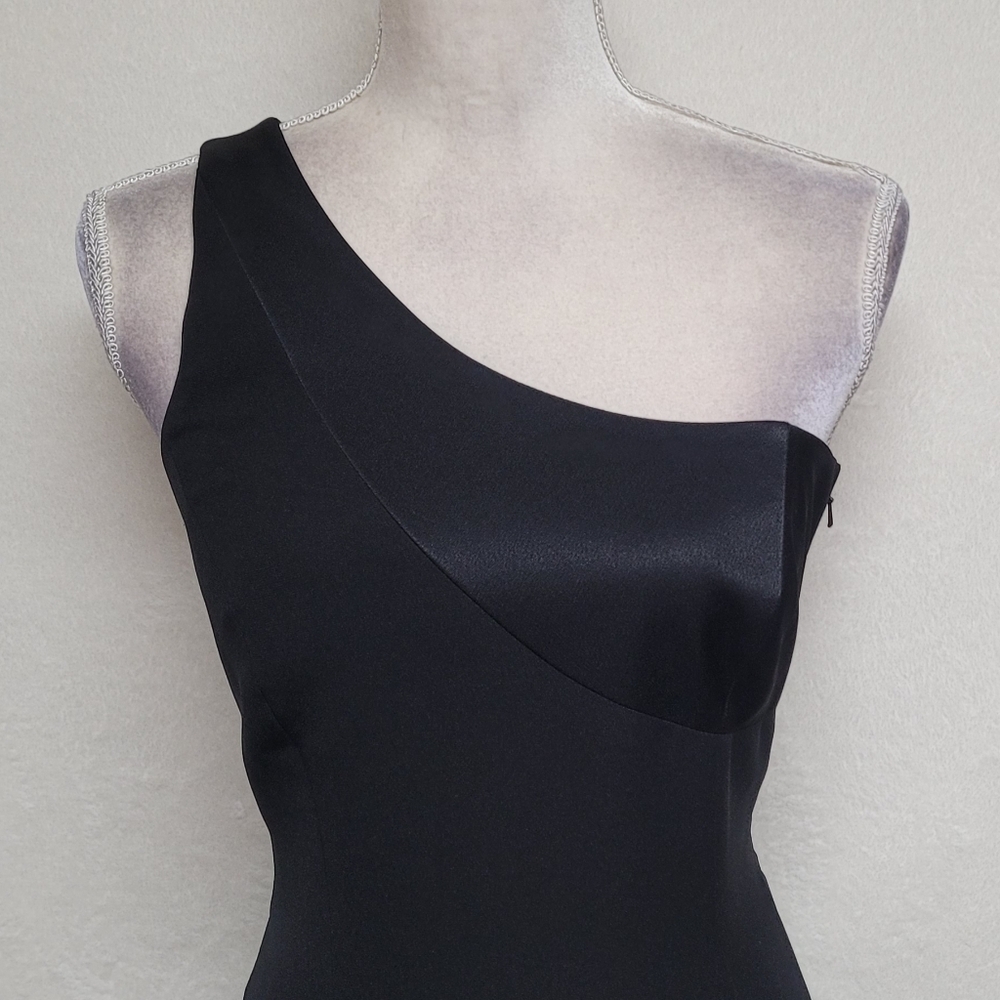 Vintage Andrea Polizzi Black Satin Crepe One-Shoulder Thigh Slit Backless Gown 6 - Picture 5 of 12
